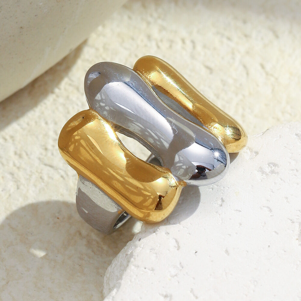 Unregelmäßig geformter, wasserfester Statement-Ring aus gold- und silberfarbenem Edelstahl 2