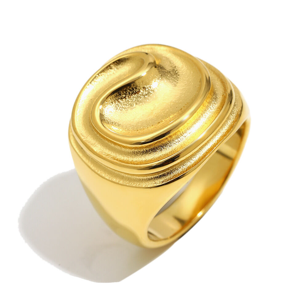 Butter Ring - Gold/Number 8 Picture3