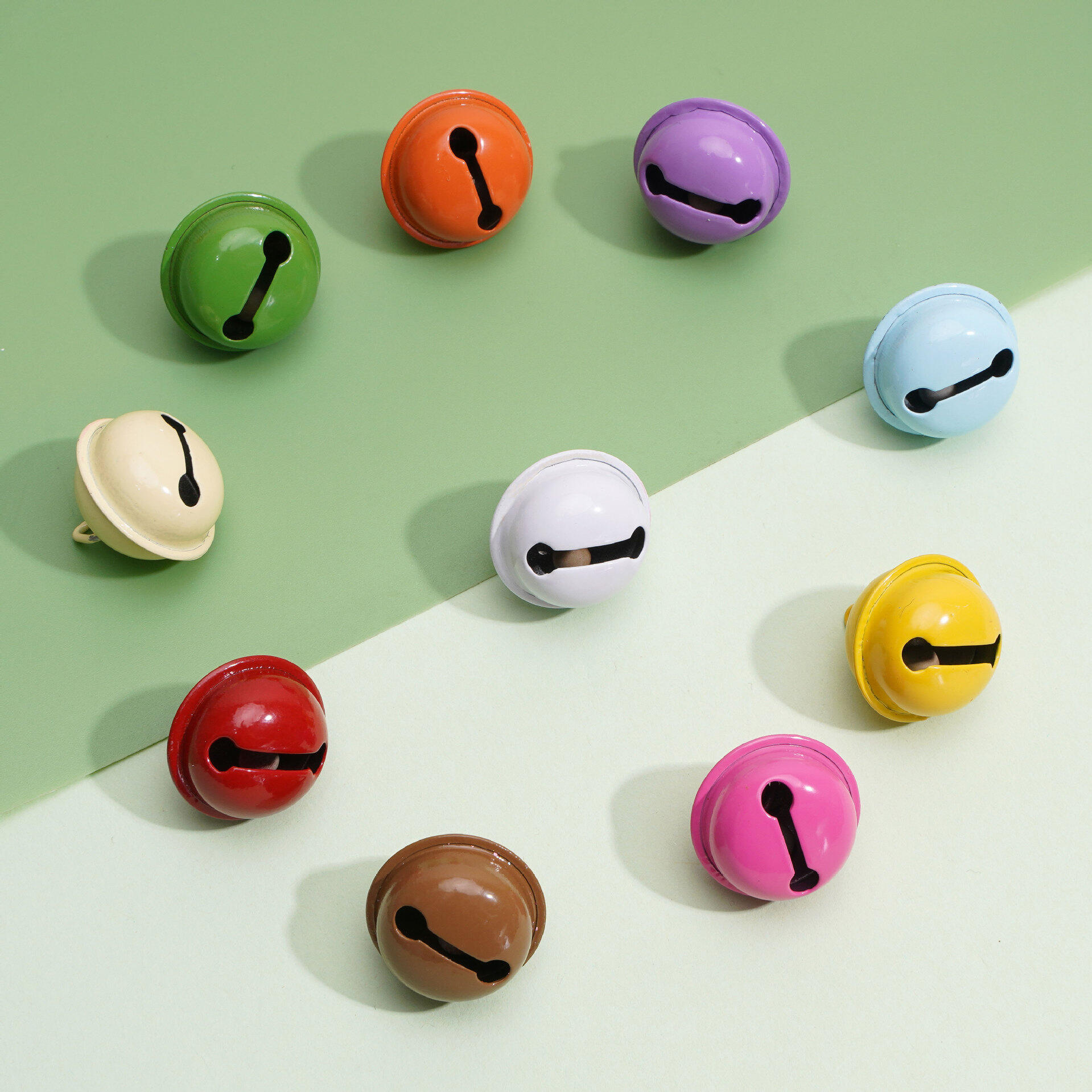 Iron Painted Bells, 22*24Mm, 10 Pieces/Pack Picture12