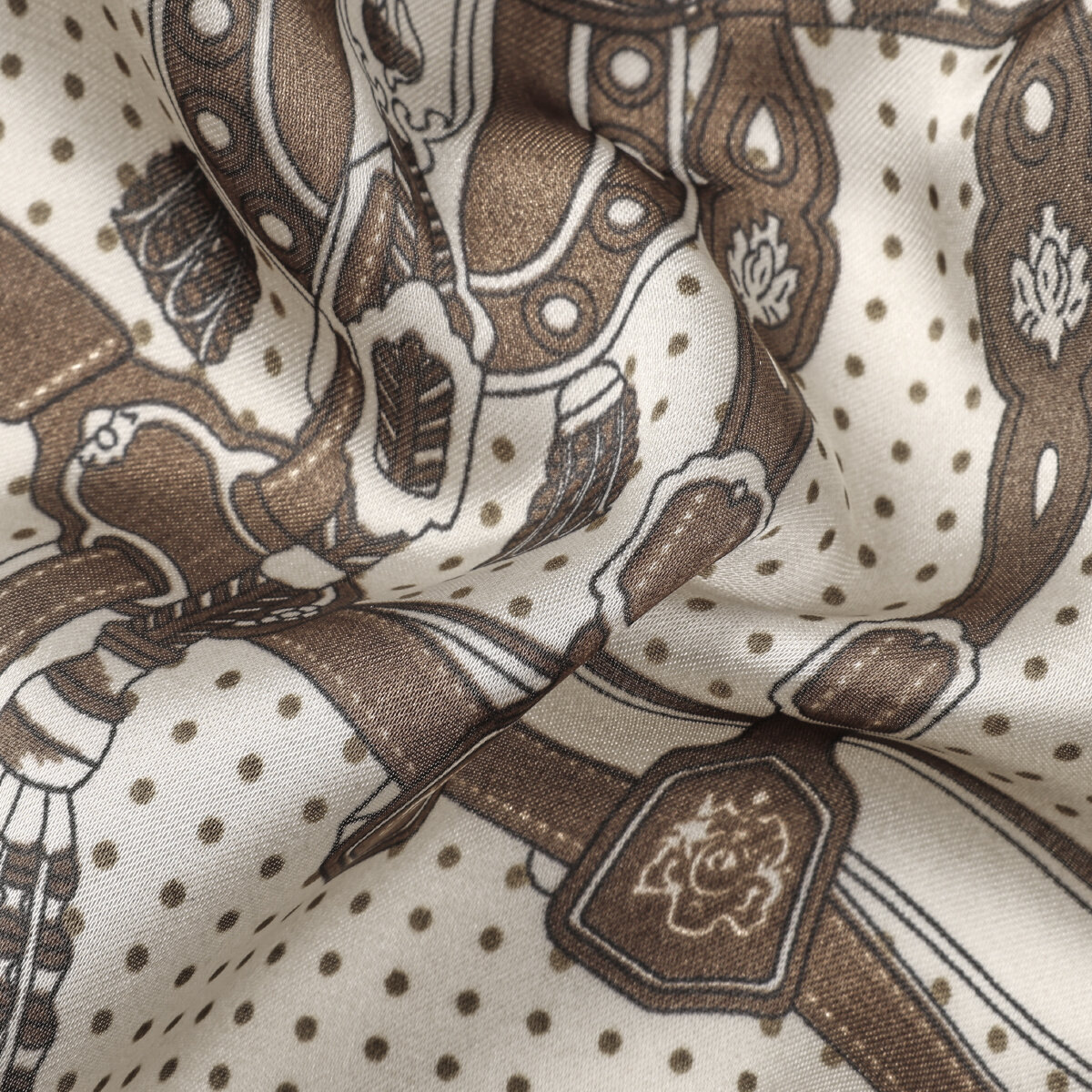 Retro Horse Pattern Imitated Silk Fabric Bandana h5 Picture5