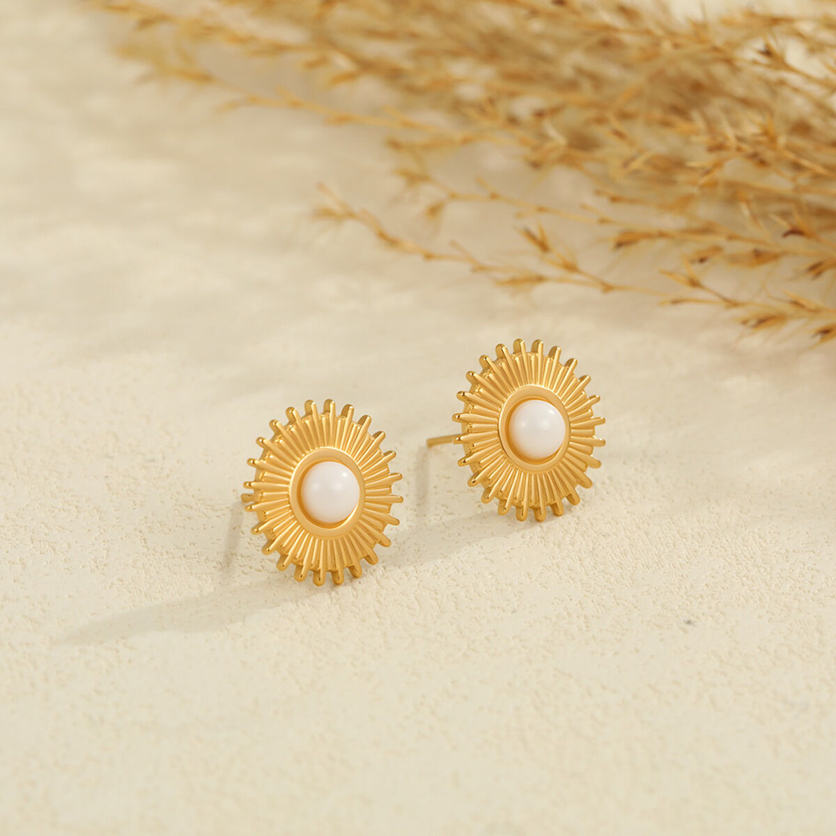 18K Gold Daily Irregular Shape  Circle Starfish Mixed Gold Color And Silver Colors Stainless Steel Waterproof   Gold Color  Women's Stud Earrings Picture4