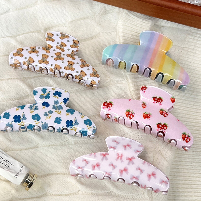 Romantic Series Sweet Flower Stripe Pvc Women's Hair Claws Picture3