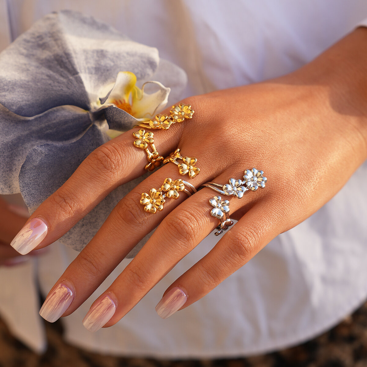 Simple Series Daily Flower Stainless Steel Waterproof   Gold Color  Statement Rings