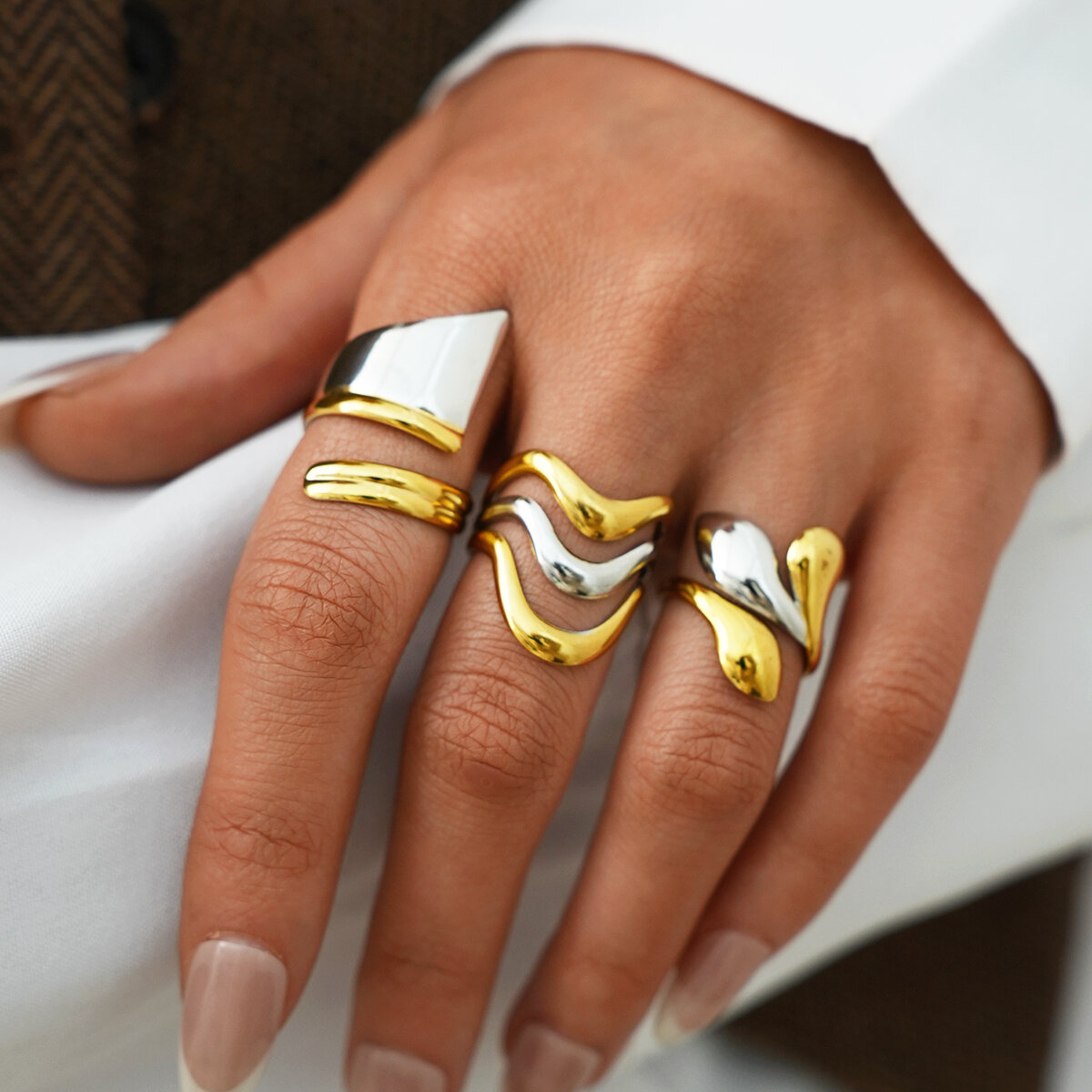 Simple Series Daily Irregular Shape Lines Stainless Steel Waterproof  Gold Color  Ring Picture4