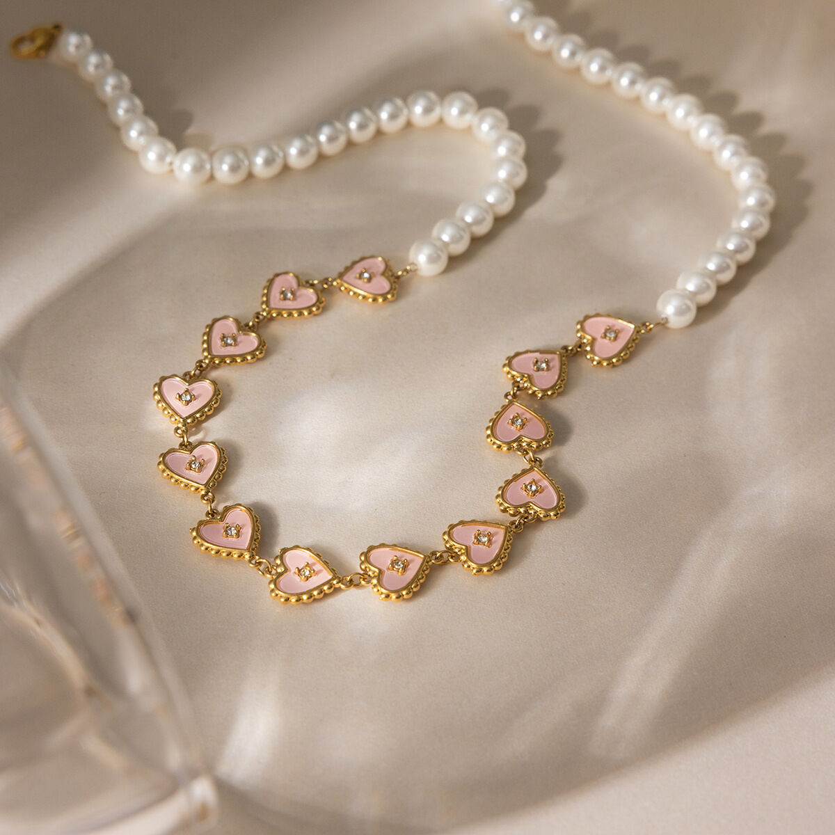 Charmante roze hartvormige kralenketting voor dames, gemaakt van roestvrij staal, waterdicht en aanslagbestendig, in goudkleur. h5 Afbeelding3