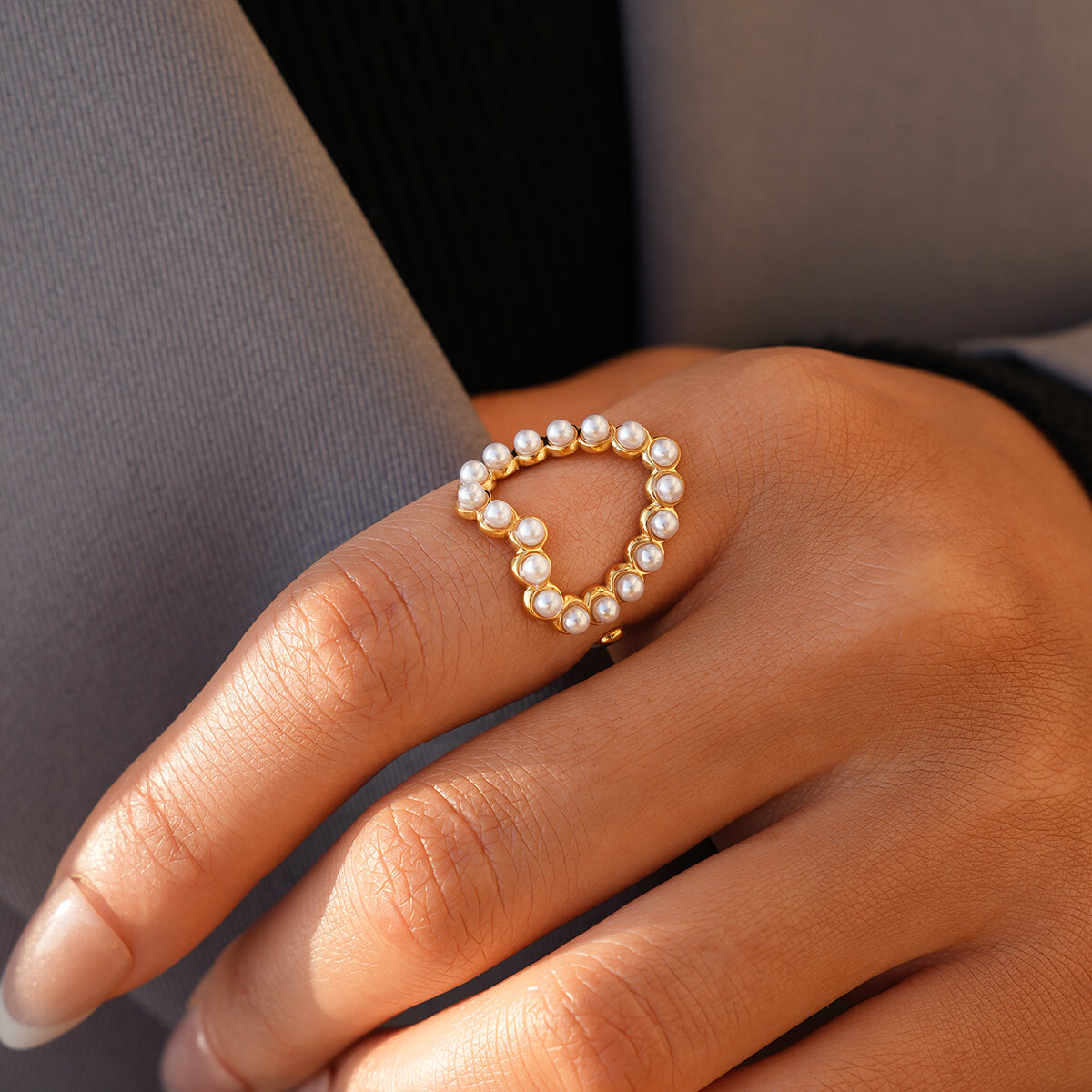 Simple Series Daily Heart Edelstahl wasserdichte Statement-Ringe in Goldfarbe