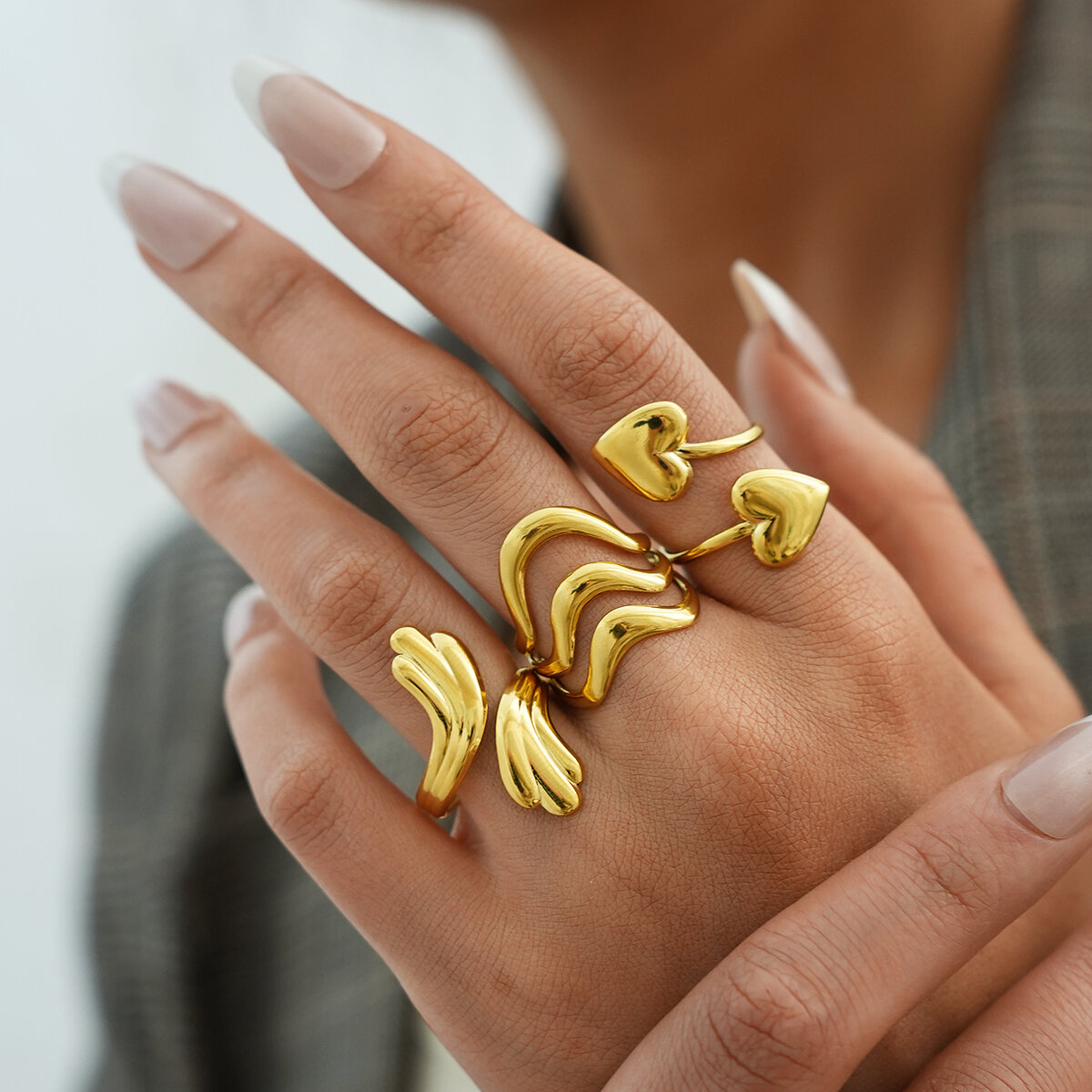 Simple  Daily Irregular Shape Heart Lines Stainless Steel Waterproof  Gold Color  Ring 2