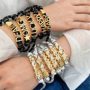 Klassieke MAMA-letterarmbanden van messing voor dames, gevlochten. h5 Afbeelding3