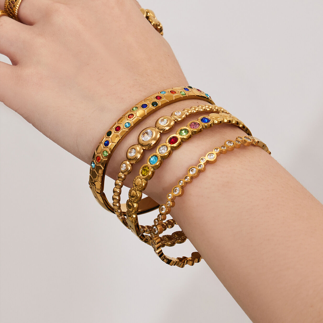 Shining Zircon Circle Stainless Steel Gold Color Waterproof&Anti-tarnish Women's Bangles h5 Picture6