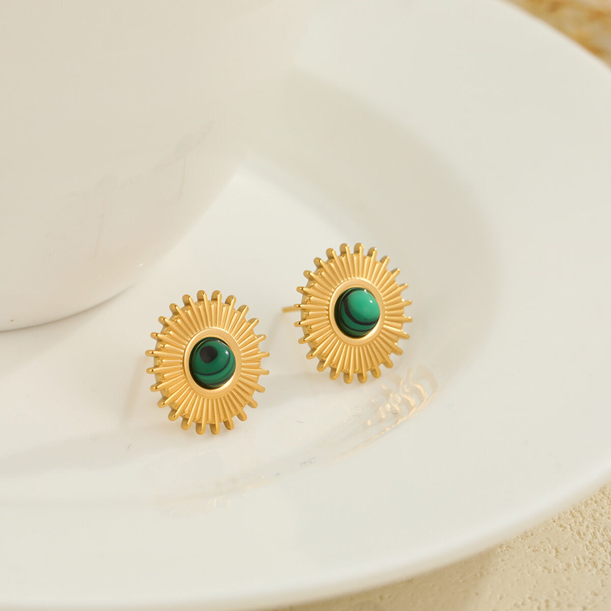 18K Gold Daily Irregular Shape  Circle Starfish Mixed Gold Color And Silver Colors Stainless Steel Waterproof   Gold Color  Women's Stud Earrings Picture3