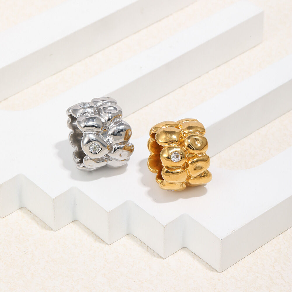 Statement-Ring aus Edelstahl mit unregelmäßiger Zirkonia-Form, wasserdicht