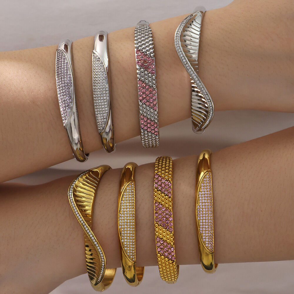 Brilliant Solid Color Stainless Steel Gold Color Waterproof&Anti-tarnish Women's Bangles Picture4