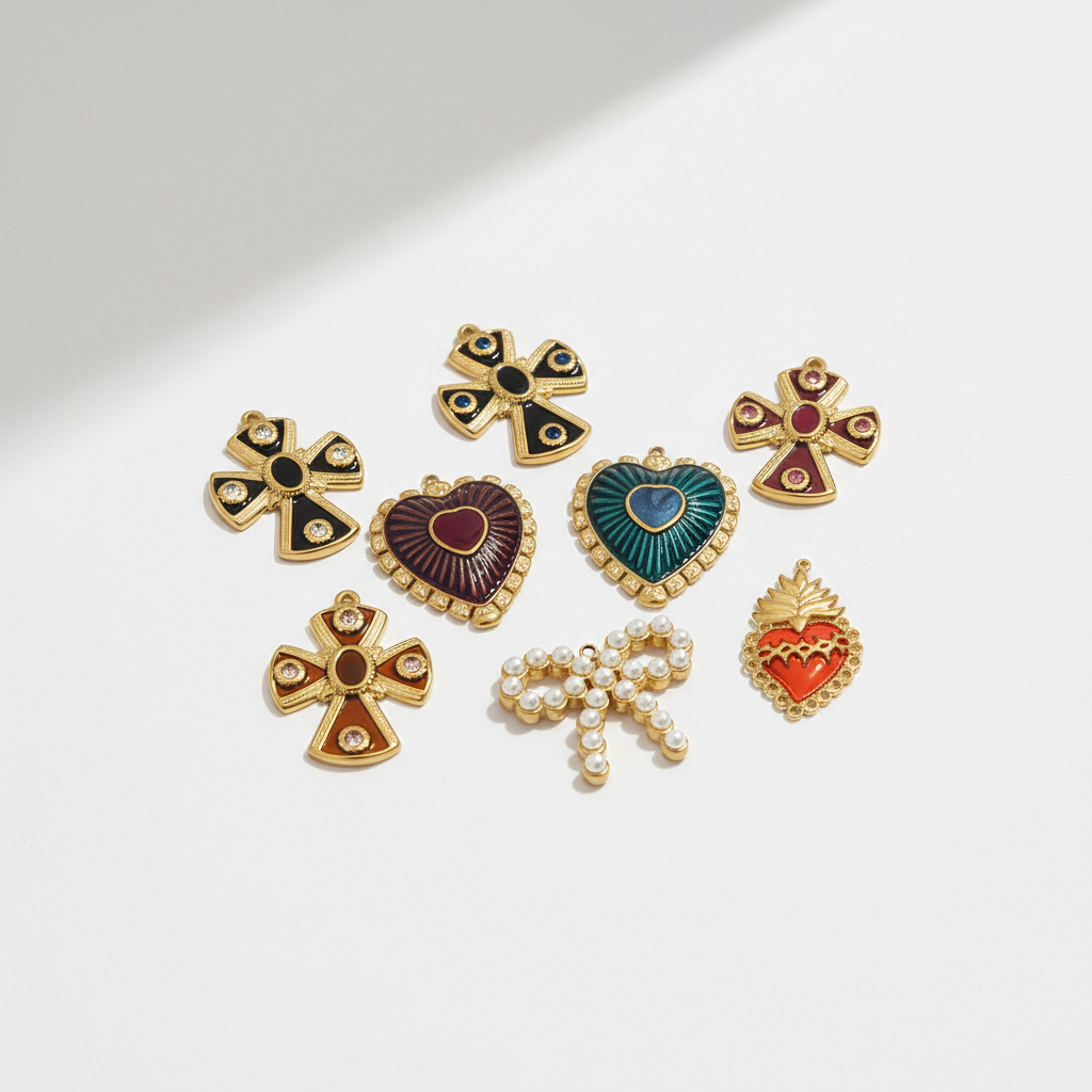 Colgante vintage de cruz de titanio y acero, resistente al agua y al deslustre, color dorado, para mujer