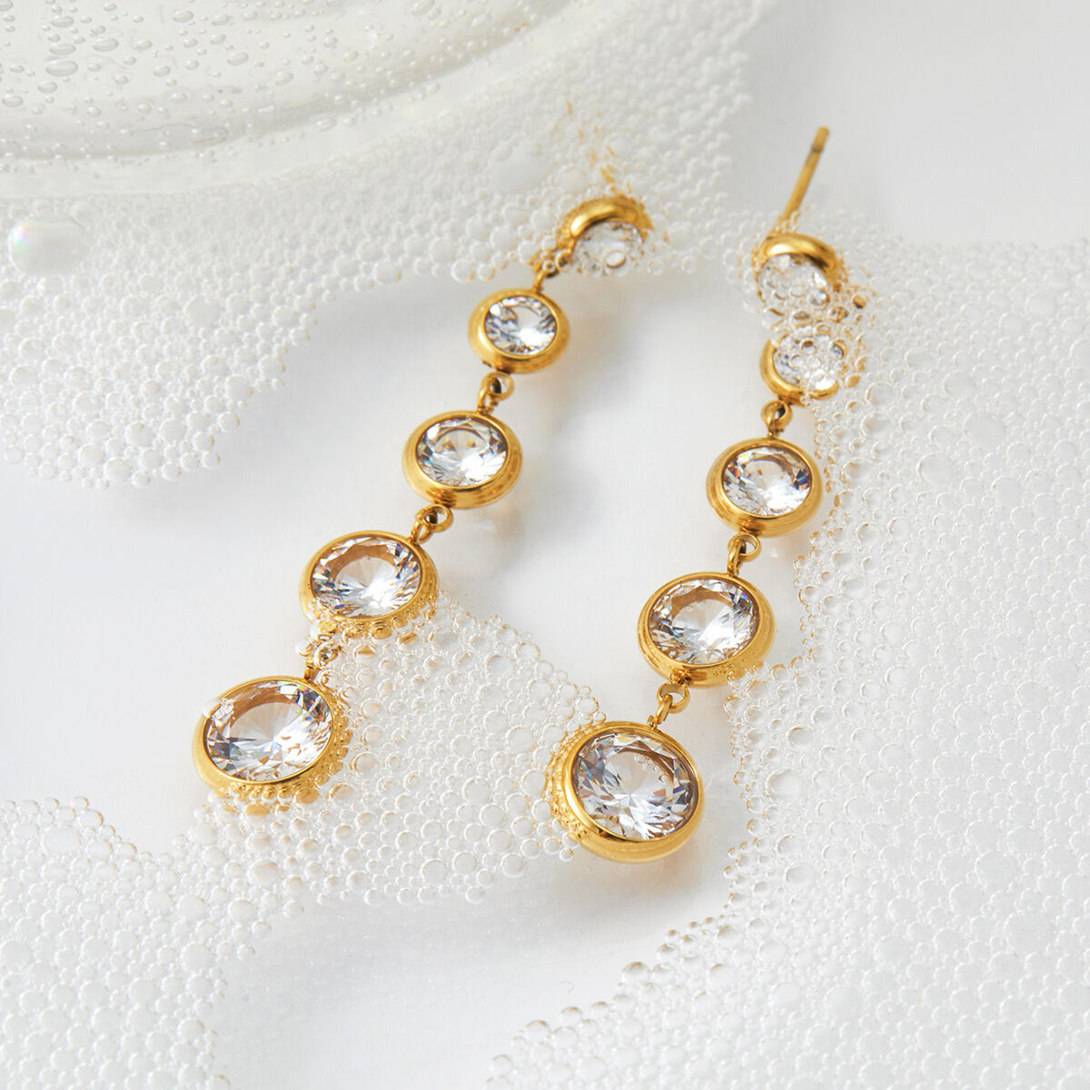 Luxe serie kwastjes, cirkelvormige, waterdichte, goudkleurige oorbellen met zirkonia voor dames. h5 Afbeelding4