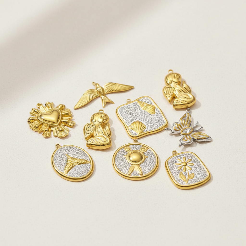 Pendentif femme moderne en acier inoxydable, couleur or, motif animaux (1 pièce)