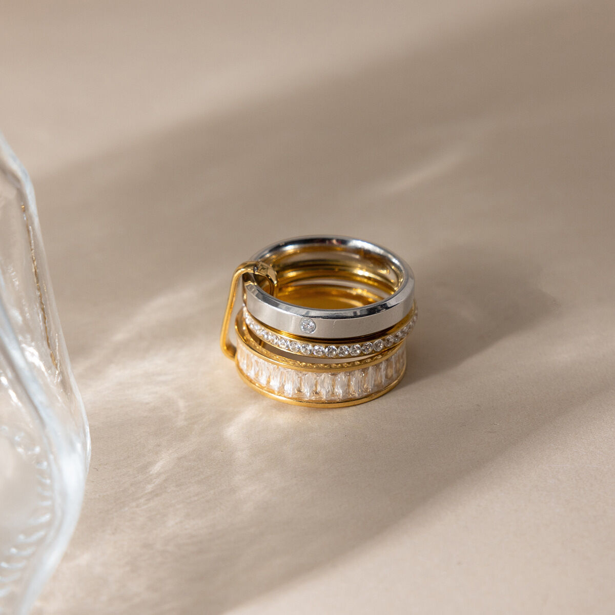Modern Mixed Gold Color And Silver Colors Stainless Steel Waterproof&Anti-tarnish Zircon Statement Rings h5Picture3