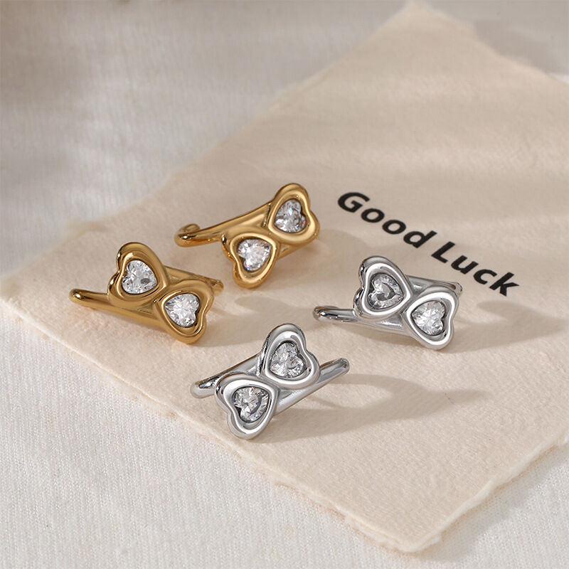 Einfache, herzförmige Ohrstecker aus Edelstahl, wasserdicht, goldfarben, mit Zirkonia-Zirkonia