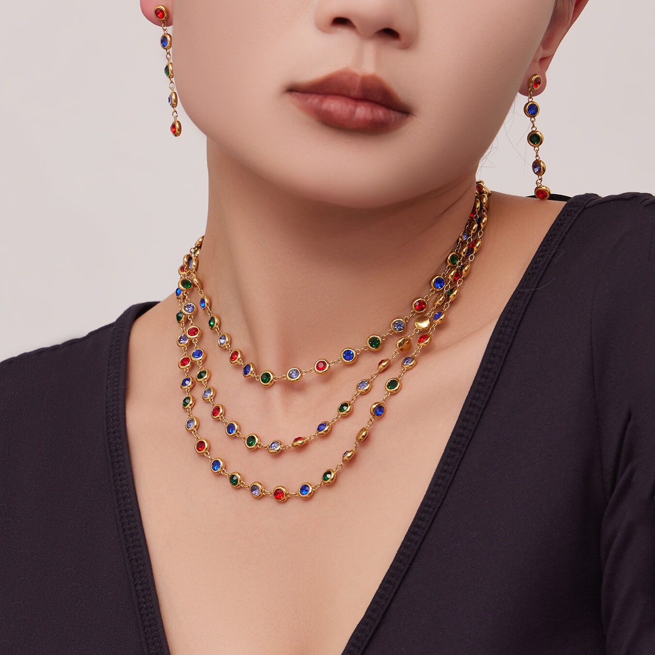 Lussuosi braccialetti a catena da donna in acciaio inossidabile color oro, impermeabili e anti-ossidazione, con cerchi colorati Immagine2