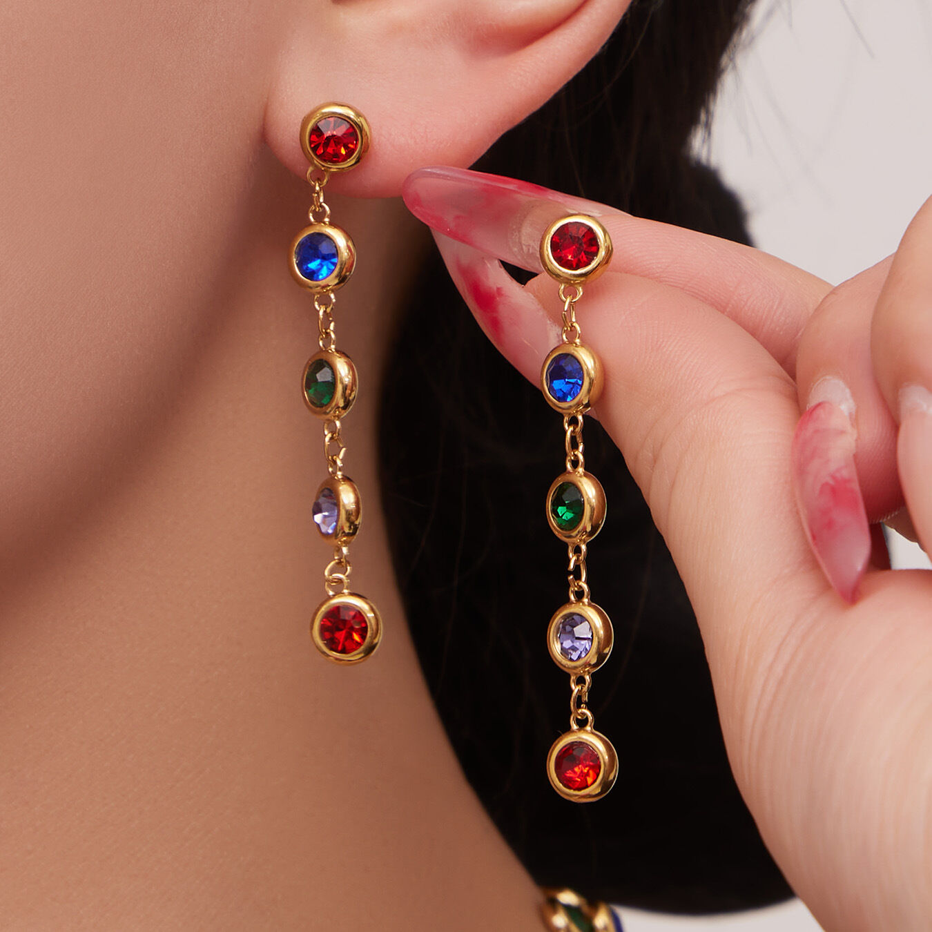Lussuosi braccialetti a catena da donna in acciaio inossidabile color oro, impermeabili e anti-ossidazione, con cerchi colorati h5 Immagine4