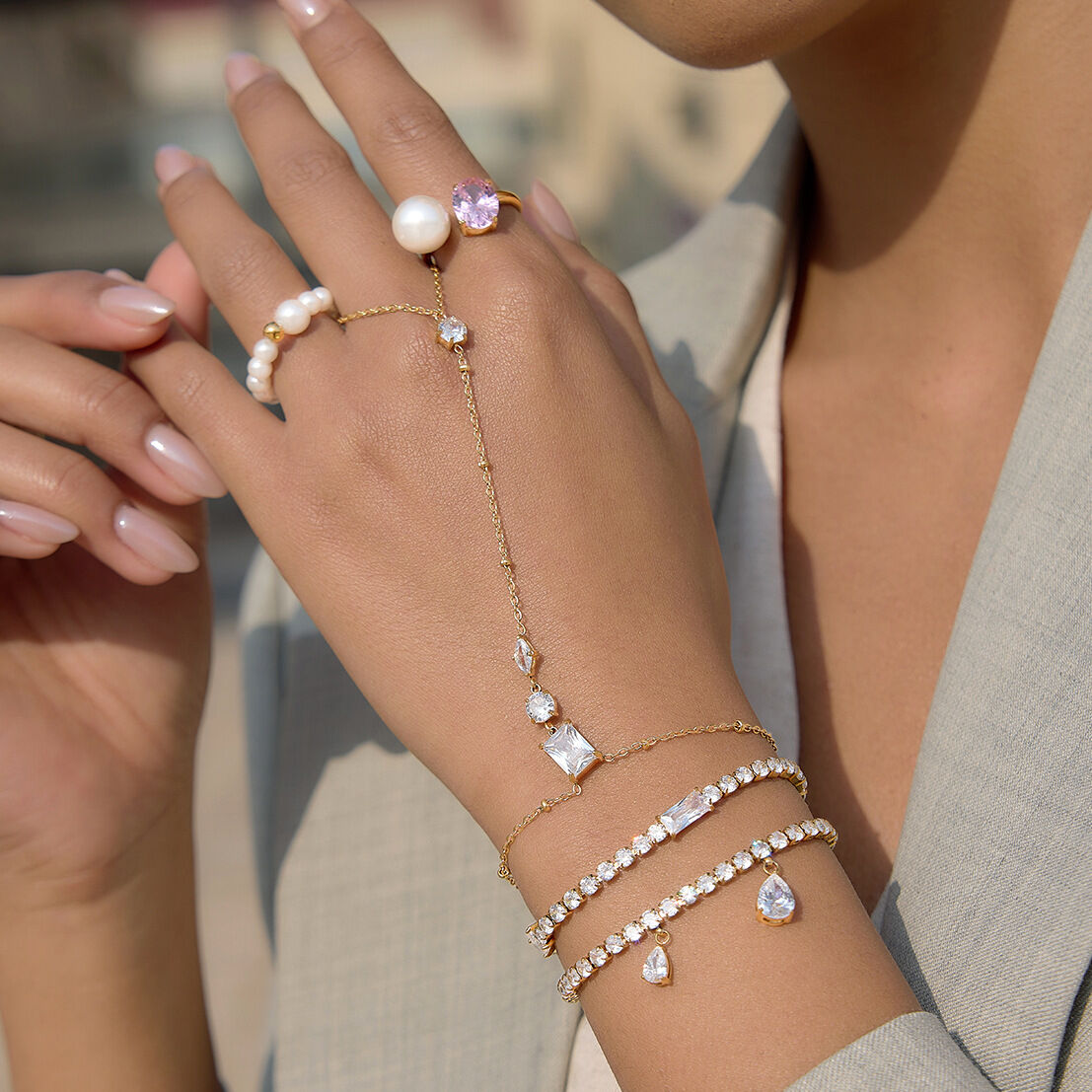 Luxurious Elegant Droplet Stainless Steel Waterproof Gold Color Zircon Women's Hand Chain