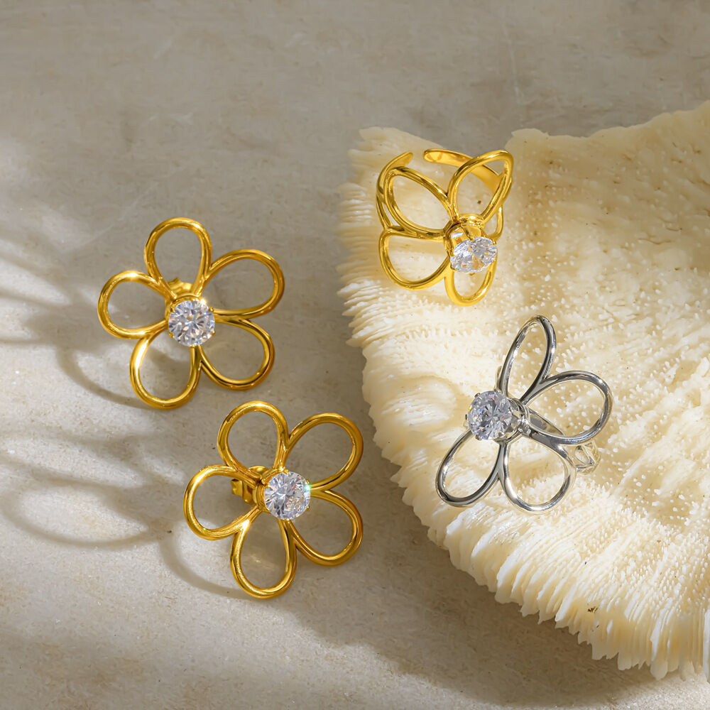 Romantic Flower Stainless Steel Waterproof Gold Color Rhinestone Women's Jewelry Sets Picture2