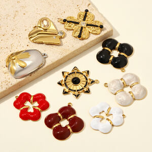 Classic Series Diy Flower Heart Geometric Shape Stainless Steel Waterproof Gold Color Women's Pendants h5 Picture2