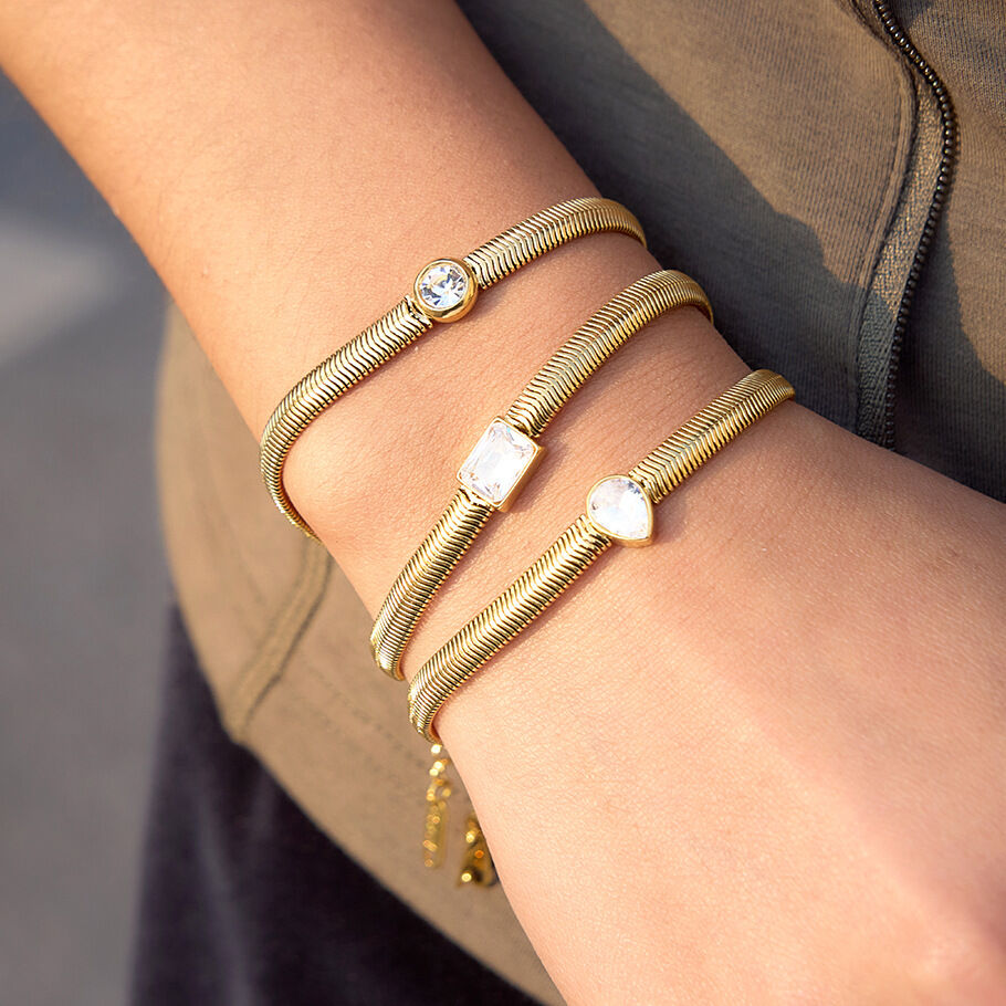 Luxuriöses, wasserdichtes Damen-Charm-Armband aus Edelstahl in Goldfarbe mit Zirkonia Bild3