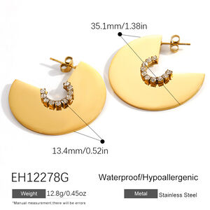 Luxuriöse, einfarbige, wasserdichte Ohrstecker aus Edelstahl in Goldfarbe mit Strasssteinen für Damen. h5