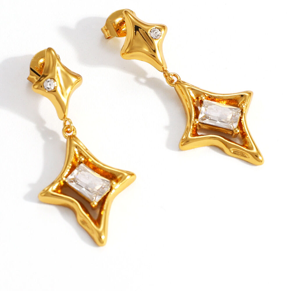 Pendientes colgantes de acero inoxidable con forma de estrella simple y circonitas doradas resistentes al agua para mujer h5Imagen5