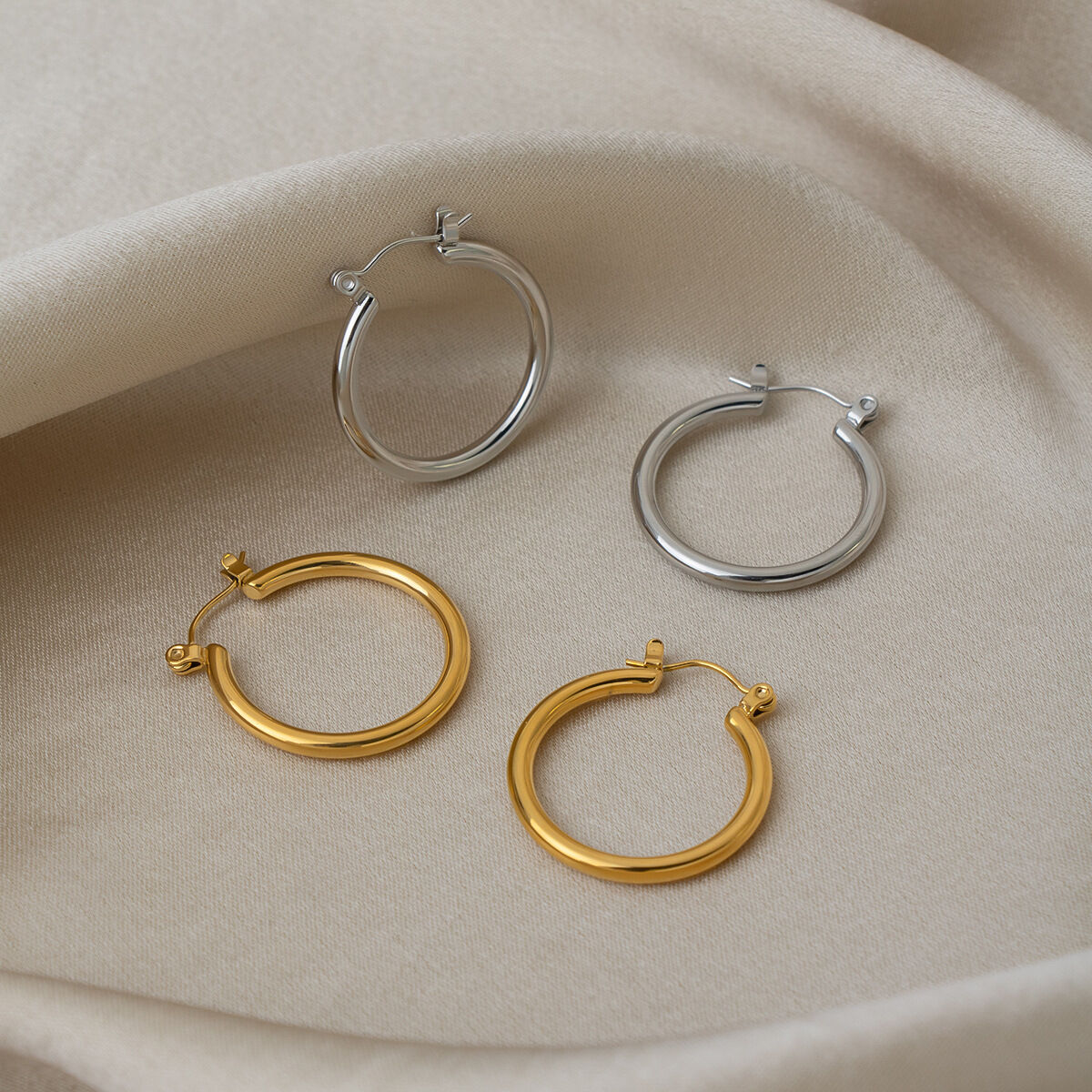 Simple Series Daily Circle Stainless Steel Waterproof   Gold Color  Women's Hoop Earrings