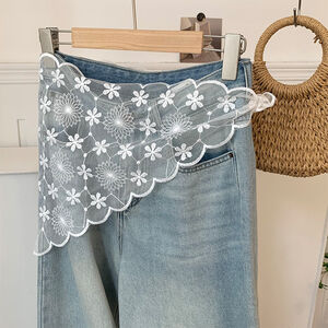 Romantic Series Sweet Solid Color Hollowed-Out Lace Women's Summer Scarves h5 Picture2