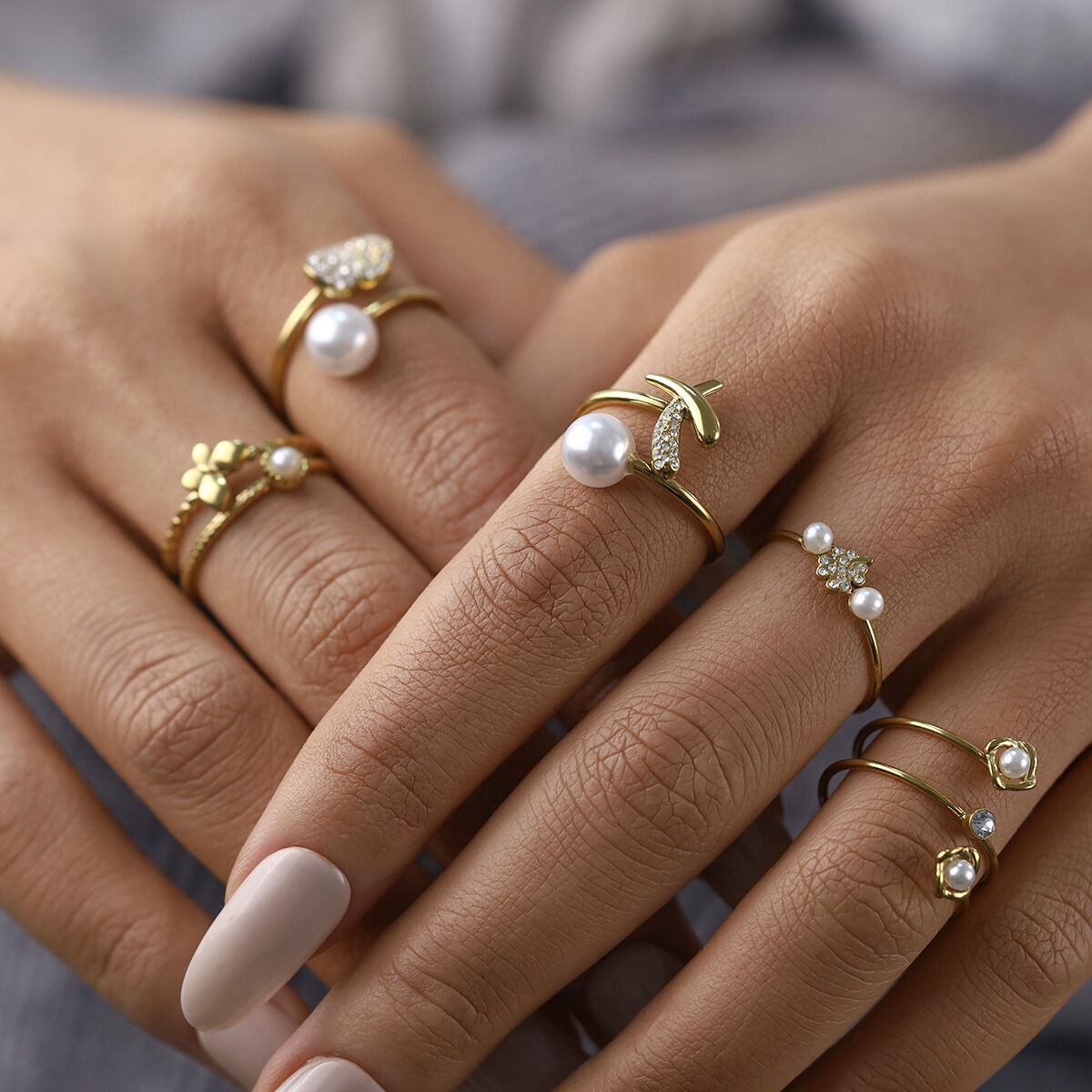 Simple Heart Clover Stainless Steel Waterproof Gold Color Crystal Artificial Pearl Women's Gemstone Rings Picture2