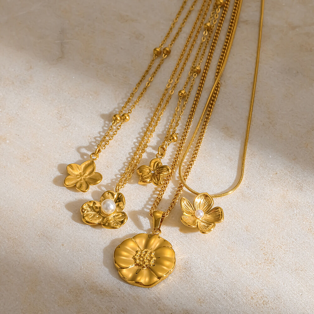 Romantic Flower Stainless Steel Waterproof Gold Color Pearl Women's Pendant Necklaces h5Picture2