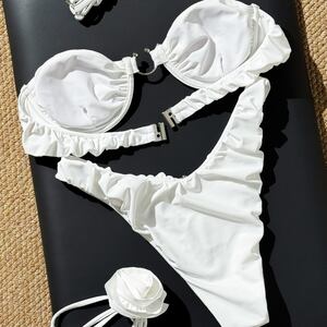 Minimalist Solid Color French Style Polyester Bikini Set h5 Picture3