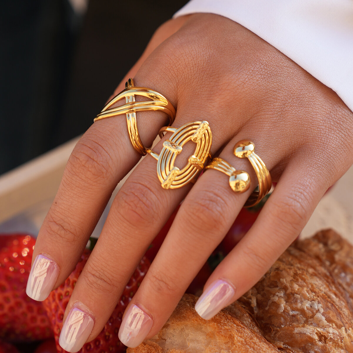 Daily Irregular Shape Stainless Steel Waterproof  Gold Color Statement Rings h5 Picture3