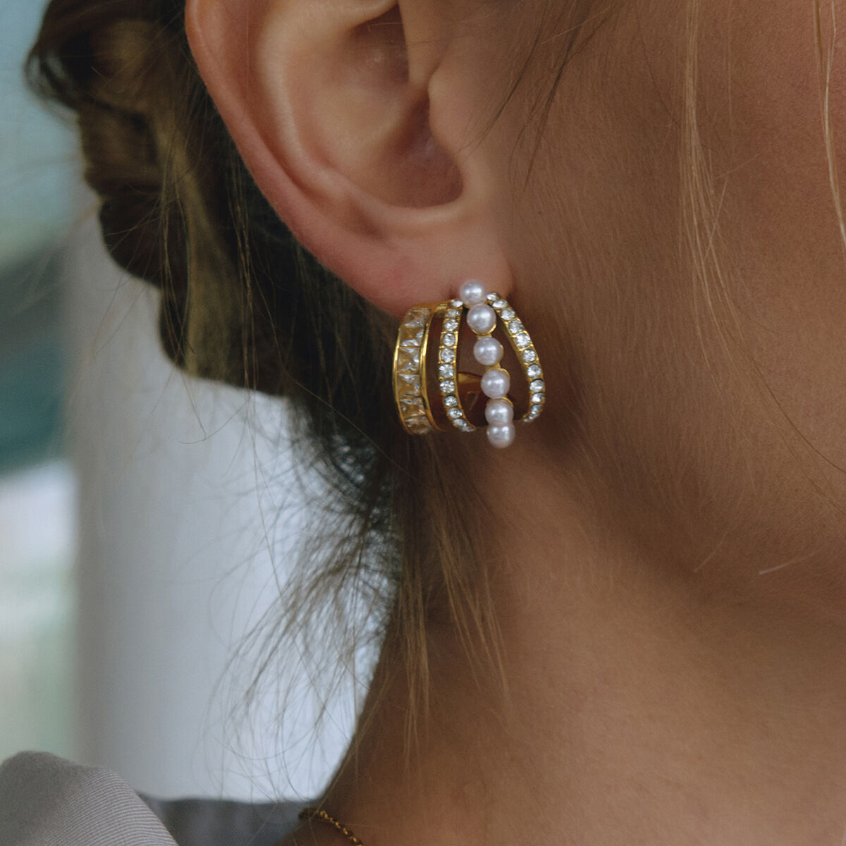 Elegant Circle Stainless Steel Waterproof Gold Color Zircon Pearl Women's Stud Earrings h5 Picture2