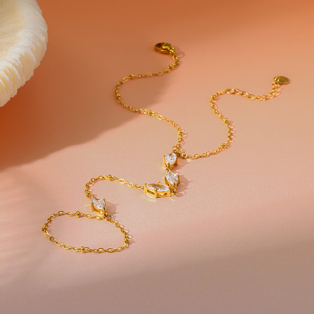 Simple Series Daily Chain Stainless Steel Waterproof   Gold Color  Zircon Women's Hand Chain 2