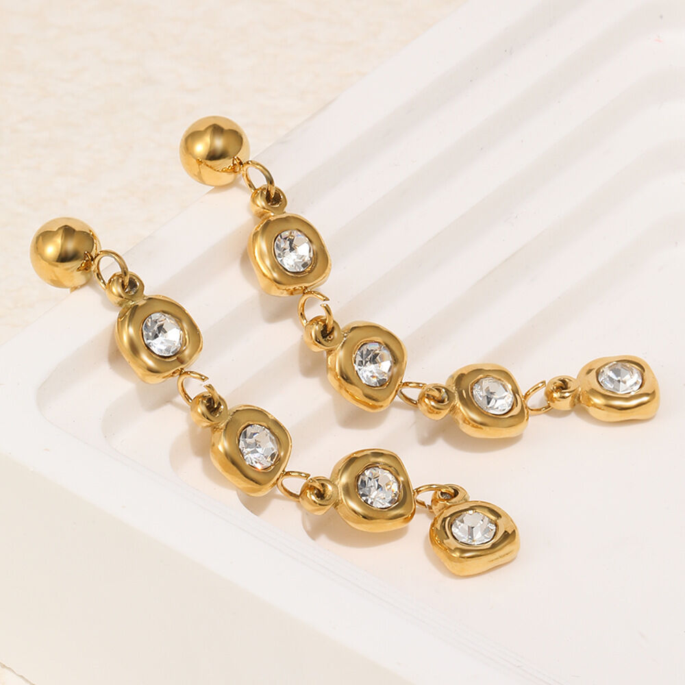 Luxuriöse, elegante Quasten-Ohrhänger aus Edelstahl in Goldfarbe mit Zirkonia für Damen Bild3