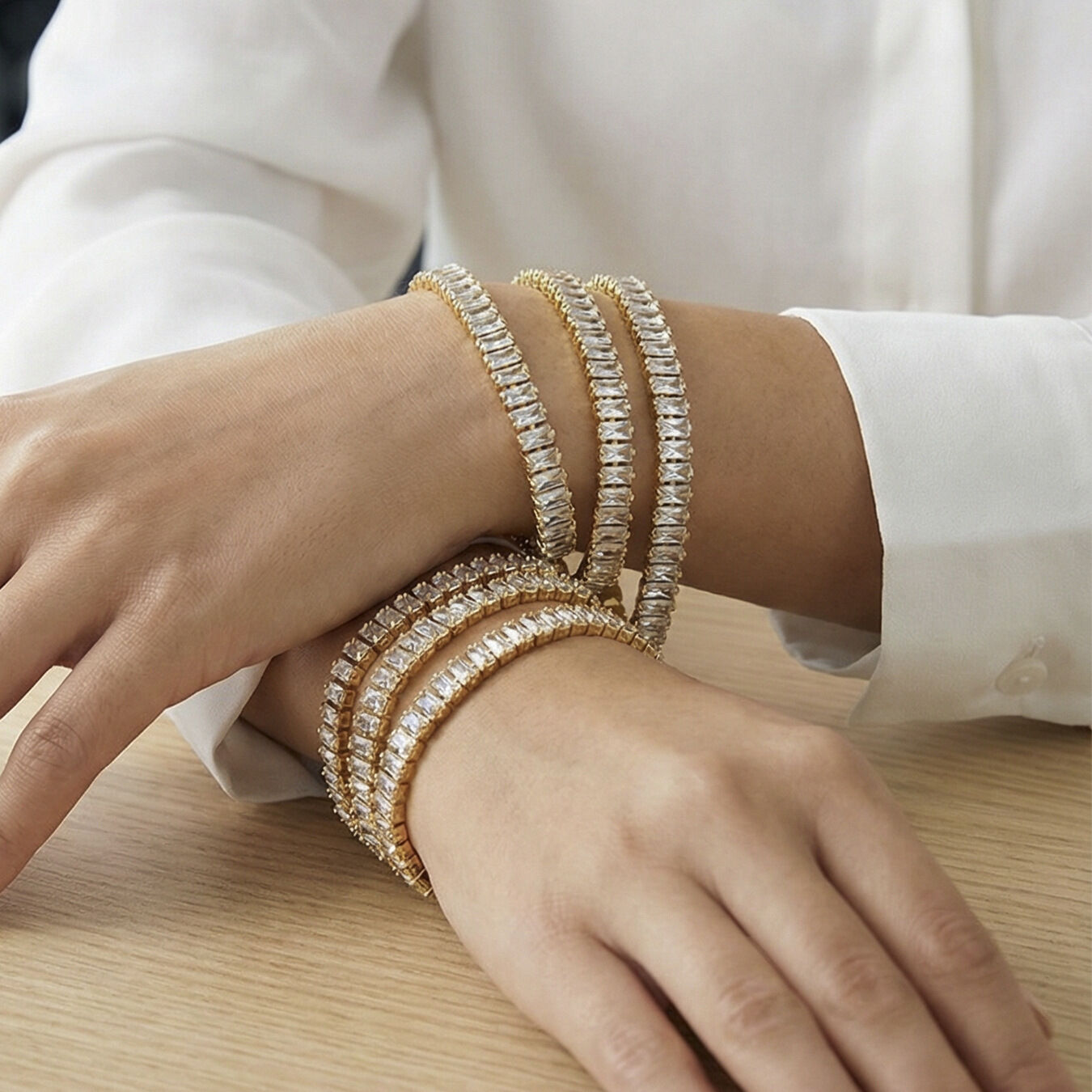Luxurious Chain Stainless Steel Waterproof Gold Color Zircon Women's Charm Bracelets h5 Picture2