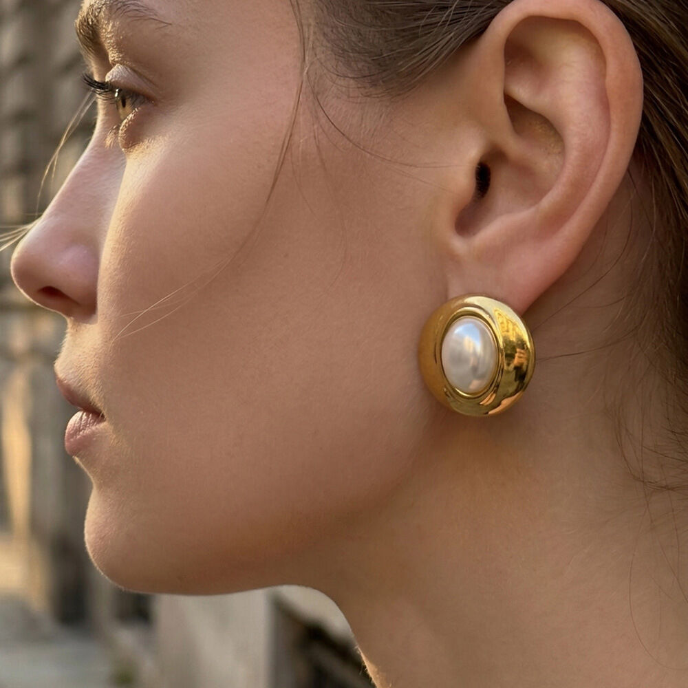Simple Stainless Steel Waterproof Gold Color Pearl Women's Stud Earrings Picture3