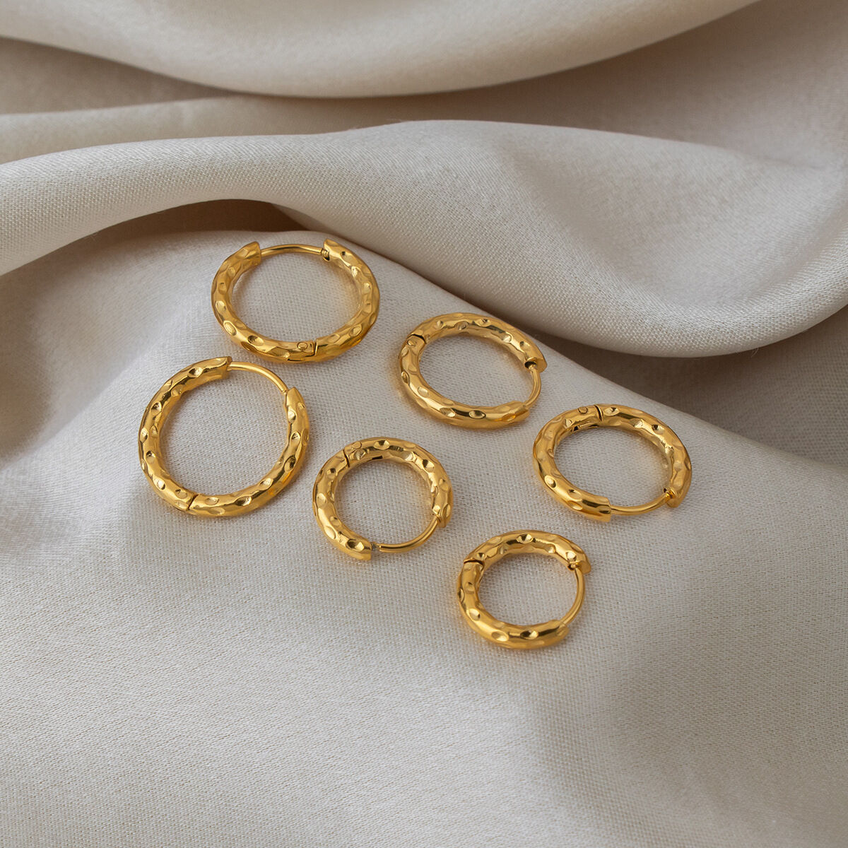 Simple  Circle Hammered Pattern Stainless Steel Waterproof   Gold Color  Women's Hoop Earrings 2