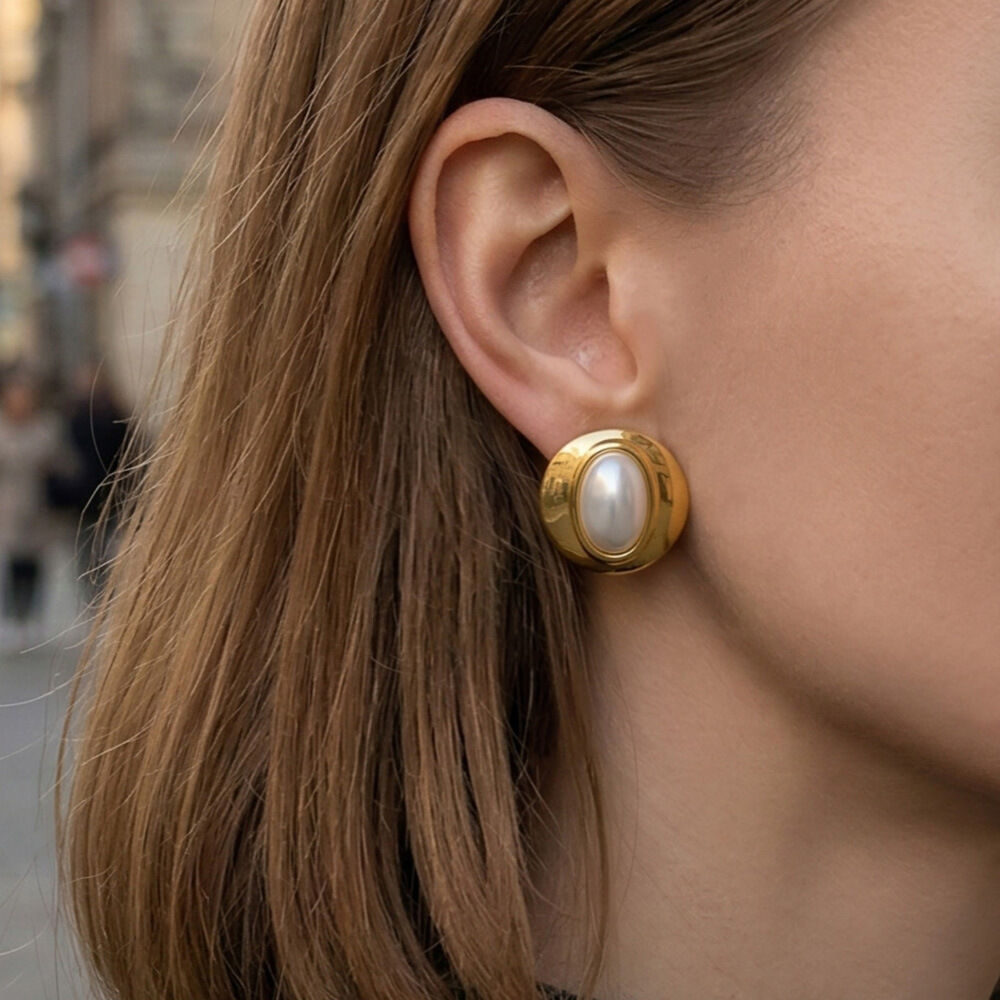 Simple Stainless Steel Waterproof Gold Color Pearl Women's Stud Earrings h5 Picture2
