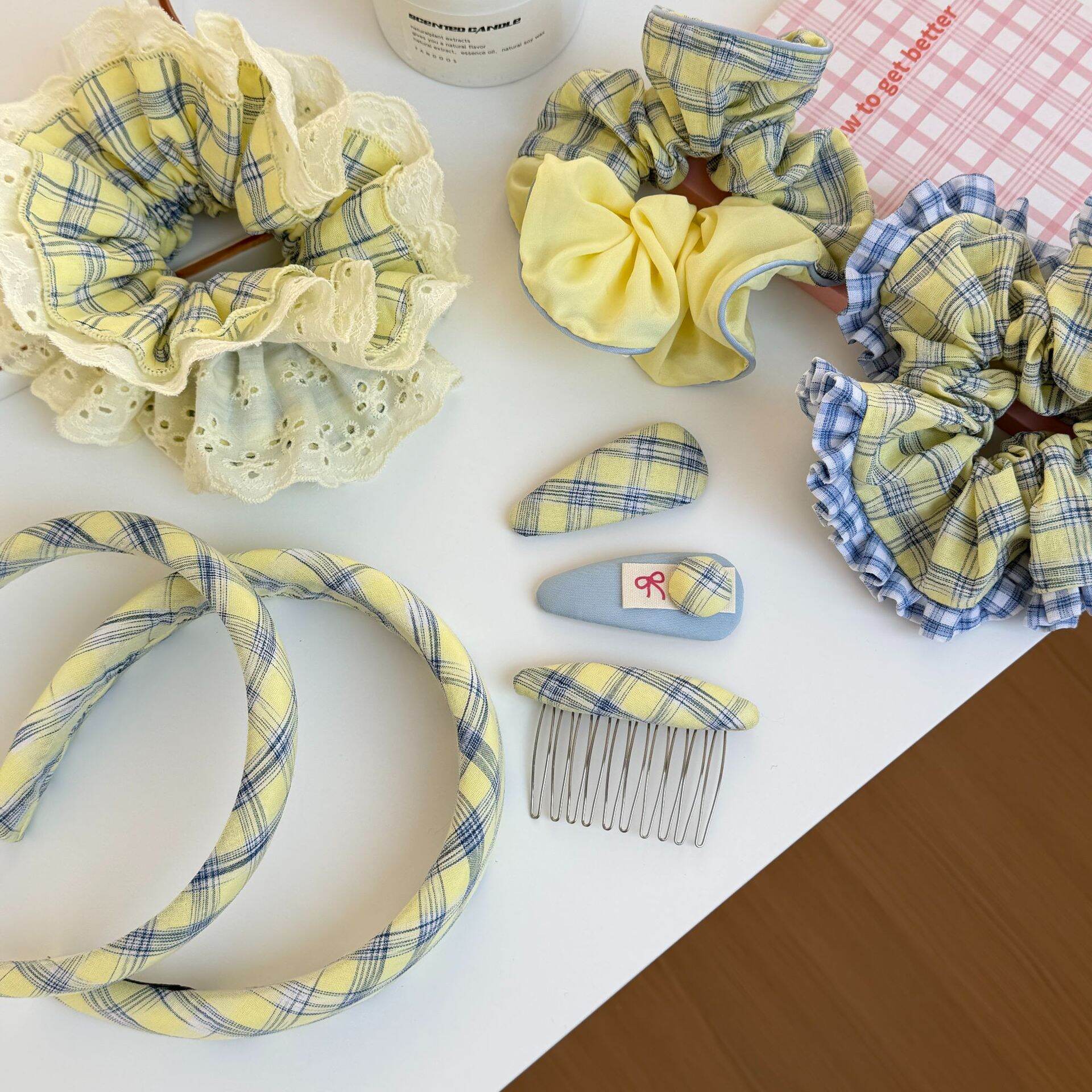 Romantic Yellow Plaid Fabric Women's Scrunchies h5 Picture4