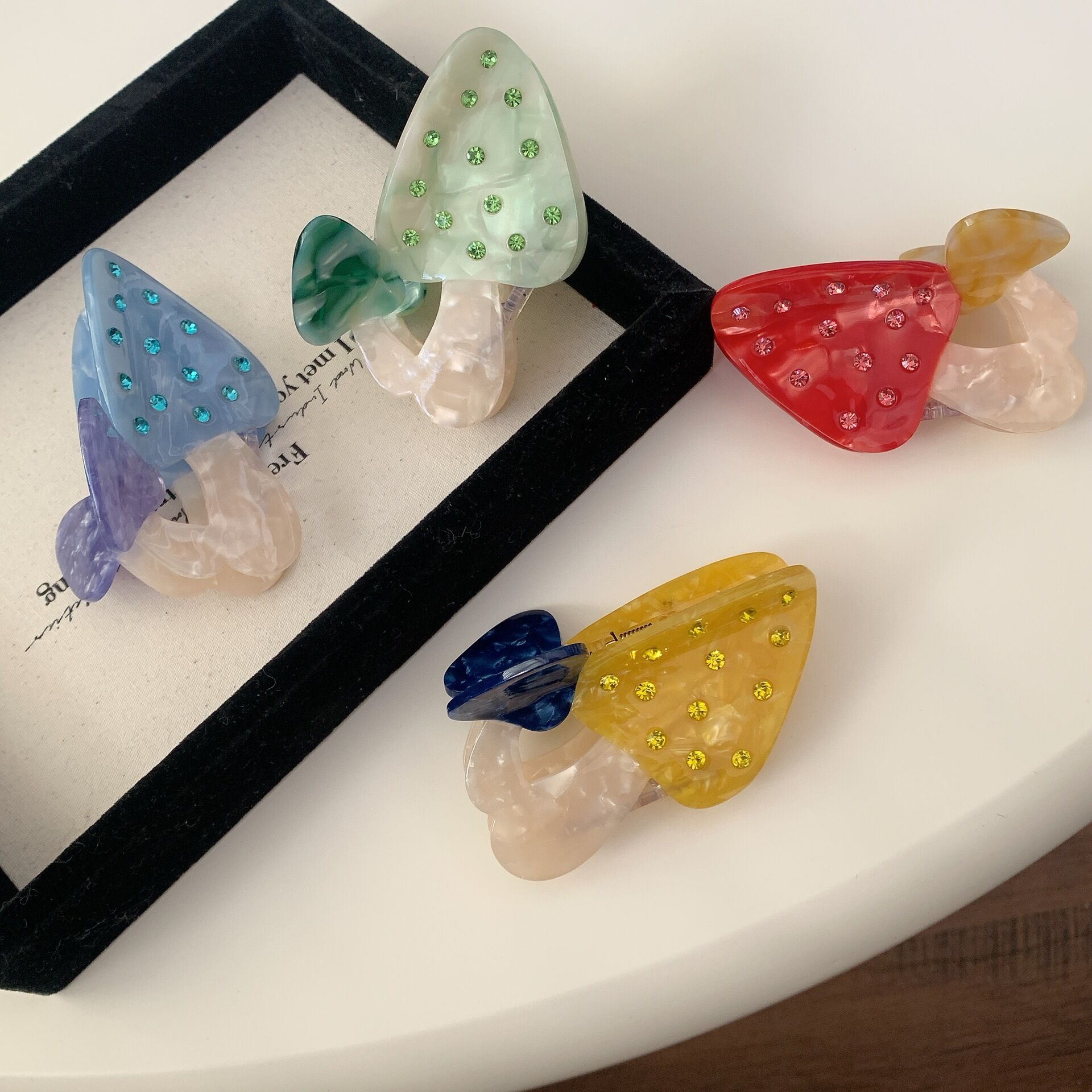 Simple Series Niedliche Lebensmittel Acetat Haarspangen für Damen Bild2