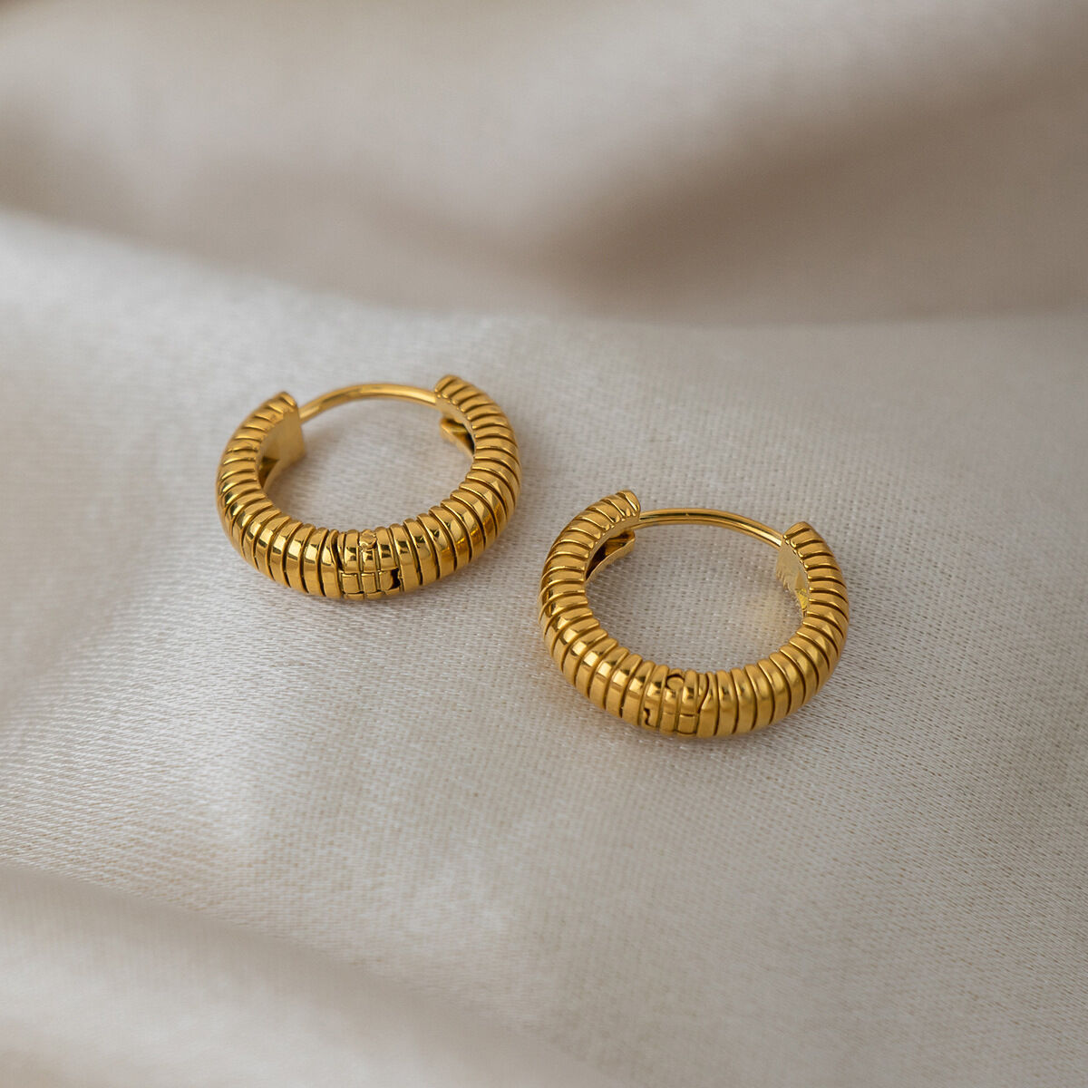 Simple Series Simple Circle Stainless Steel Waterproof   Gold Color  Women's Hoop Earrings