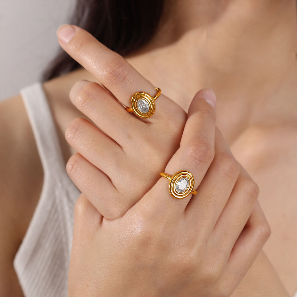 Simple Daily Circle Stainless Steel Waterproof   Gold Color  Zircon Women's Gemstone Rings Picture5
