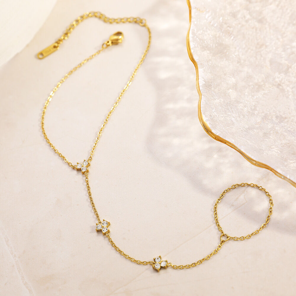 Simple Flower Stainless Steel Waterproof Gold Color Rhinestone Women's Hand Chain Picture3