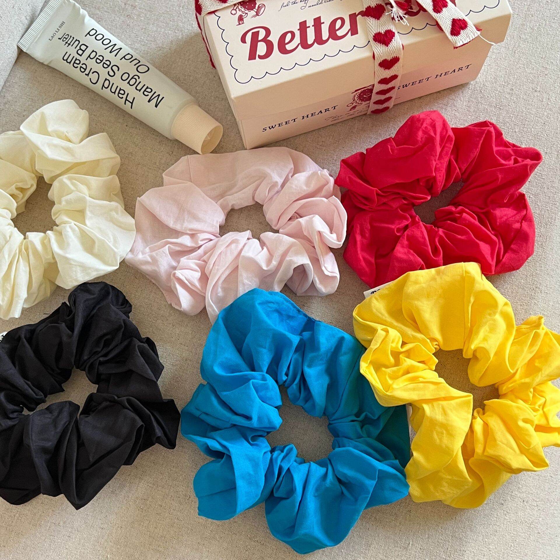 Classic Solid Color Fabric Women's Scrunchies h5 Picture4
