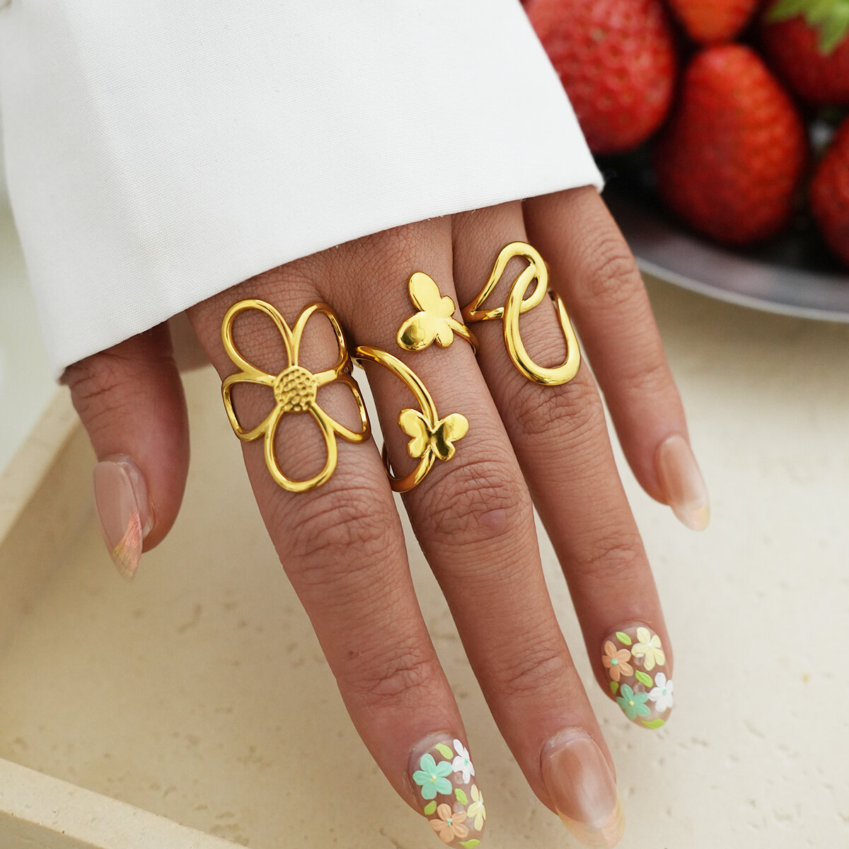 Retro Irregular Shape Stainless Steel Waterproof   Gold Color  Statement Rings h5 Picture6