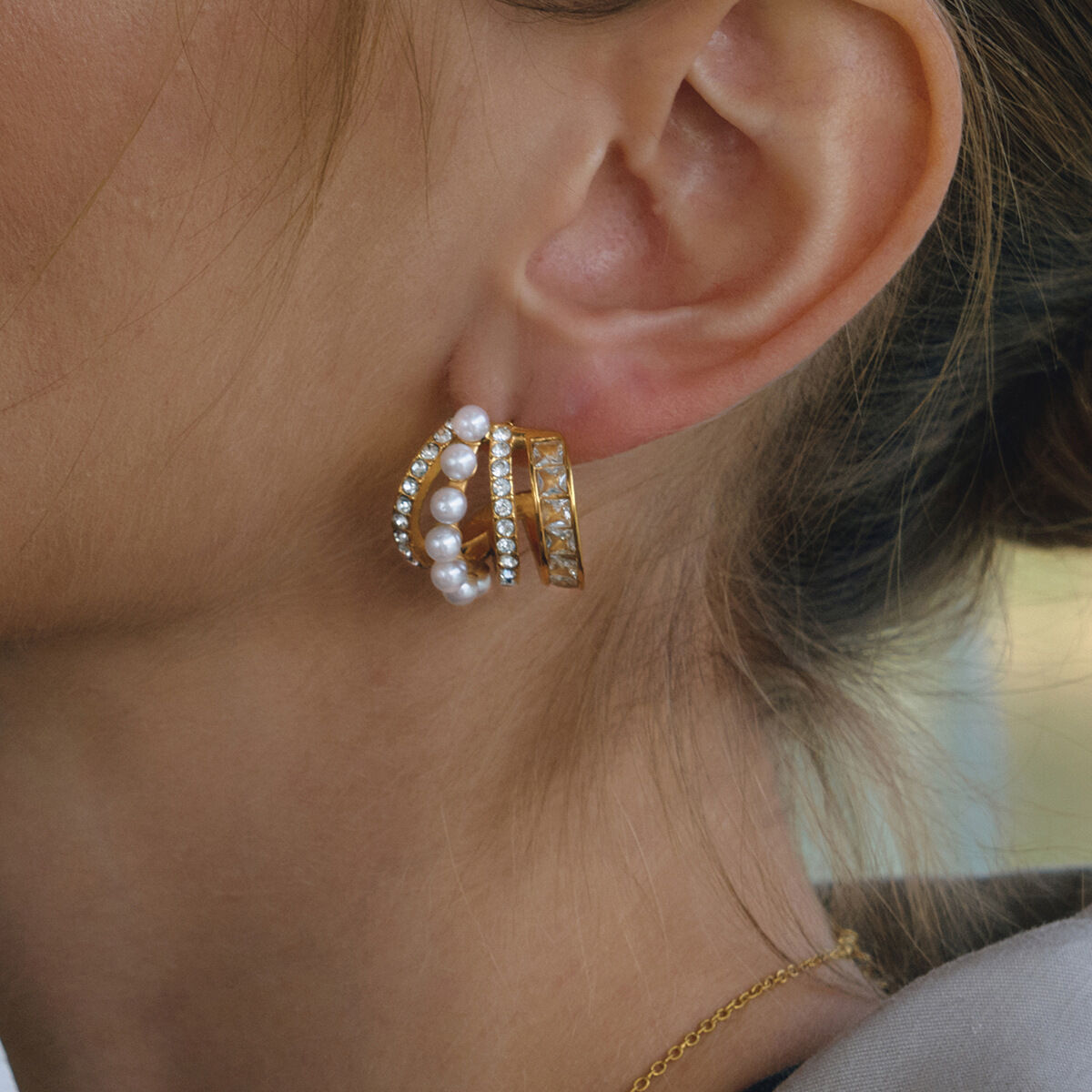 Elegant Circle Stainless Steel Waterproof Gold Color Zircon Pearl Women's Stud Earrings